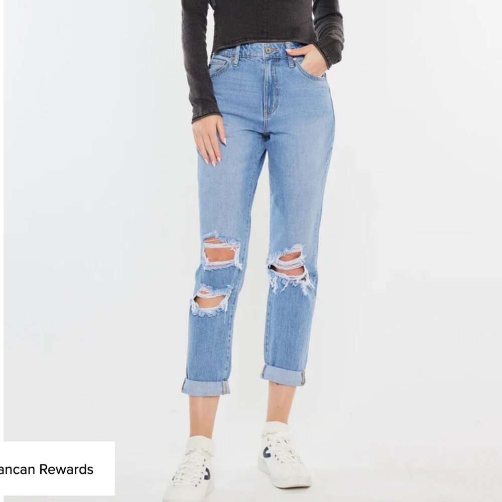 Kancan Bridget Ultra High Rise Light Wash Mom Jeans NWOT Size 5 / 26